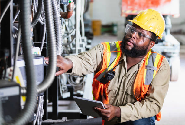 Best Electric Panel Repair  in Caledonia, MI